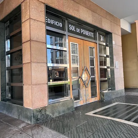 Primera Linea Playa Con Parking Apartment